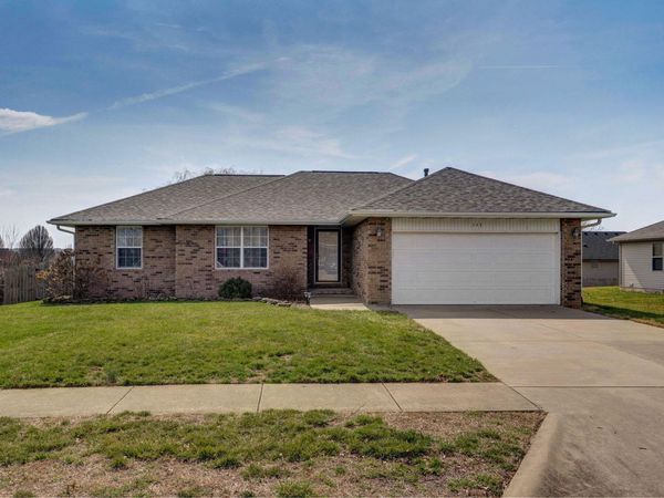 143 Pine Ridge Boulevard, Rogersville, MO 65742