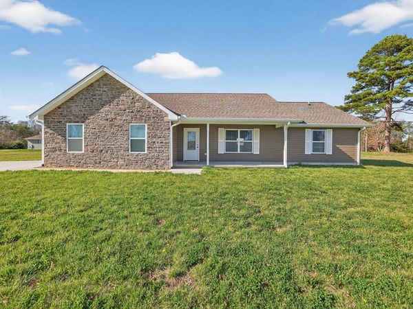 453 Hinch Mountain View Road, Crossville, TN 38555