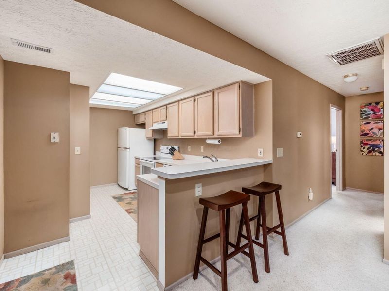 3827 Mill Stream Drive, Unit 20, Hilliard, OH 43026 Photo 12