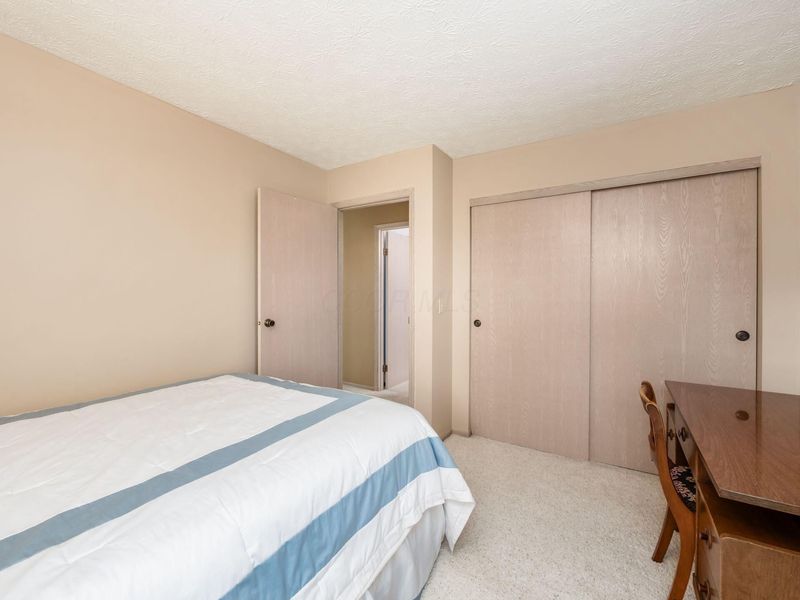 3827 Mill Stream Drive, Unit 20, Hilliard, OH 43026 Photo 13