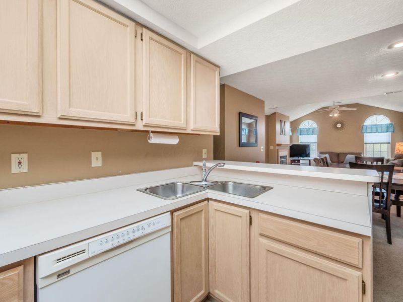 3827 Mill Stream Drive, Unit 20, Hilliard, OH 43026 Photo 21