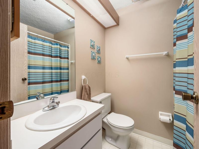 3827 Mill Stream Drive, Unit 20, Hilliard, OH 43026 Photo 24