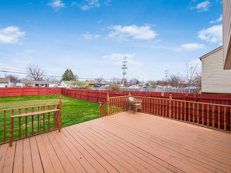 4824 Gilhem Court, Columbus, OH 43228 Photo 4