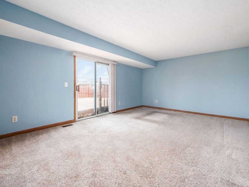 4824 Gilhem Court, Columbus, OH 43228 Photo 9