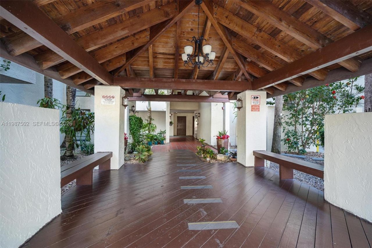 9040 SW 125th Ave , Unit D408, Miami, FL 33186 Photo