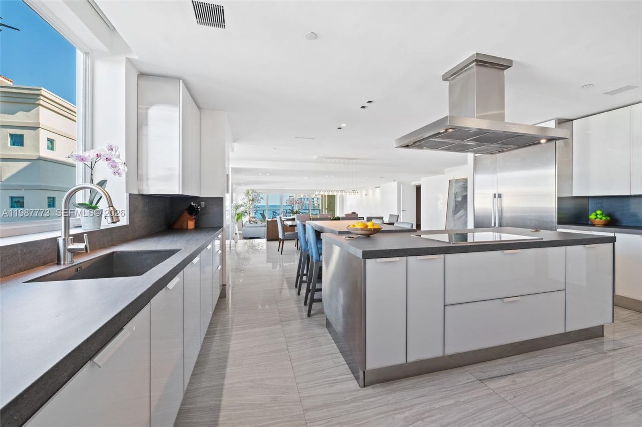 3535 Hiawatha Ave , Unit 502, Miami, FL 33133 Photo