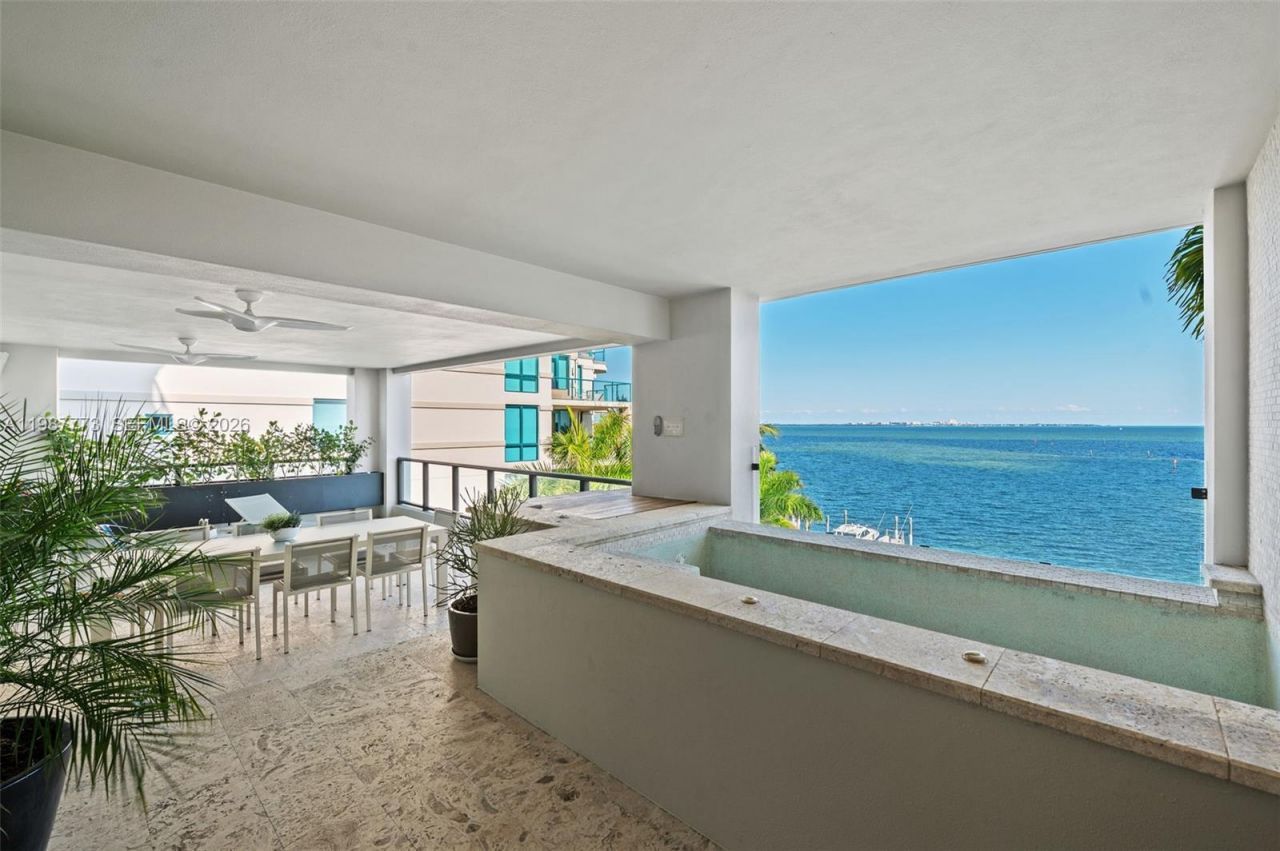 3535 Hiawatha Ave , Unit 502, Miami, FL 33133 Photo