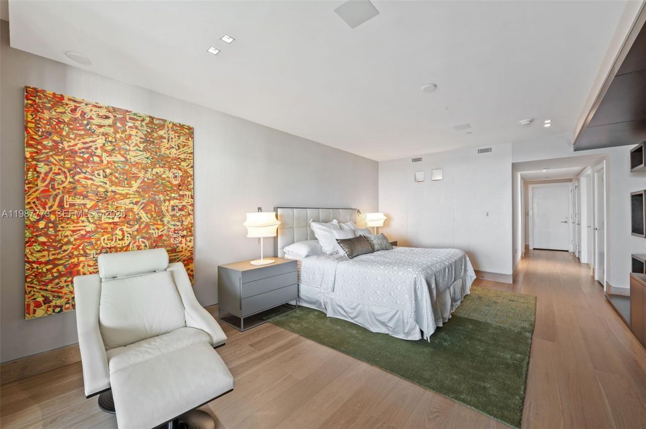 3535 Hiawatha Ave , Unit 502, Miami, FL 33133 Photo