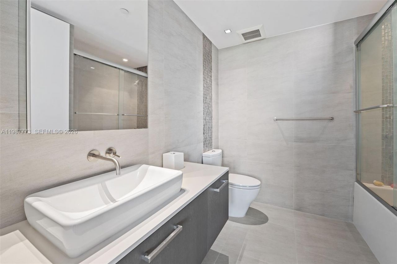 3535 Hiawatha Ave , Unit 502, Miami, FL 33133 Photo