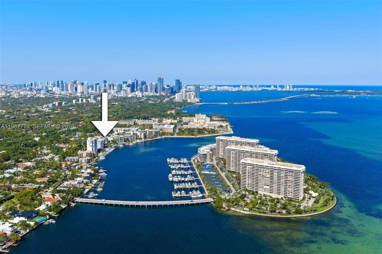 3535 Hiawatha Ave , Unit 502, Miami, FL 33133 Photo