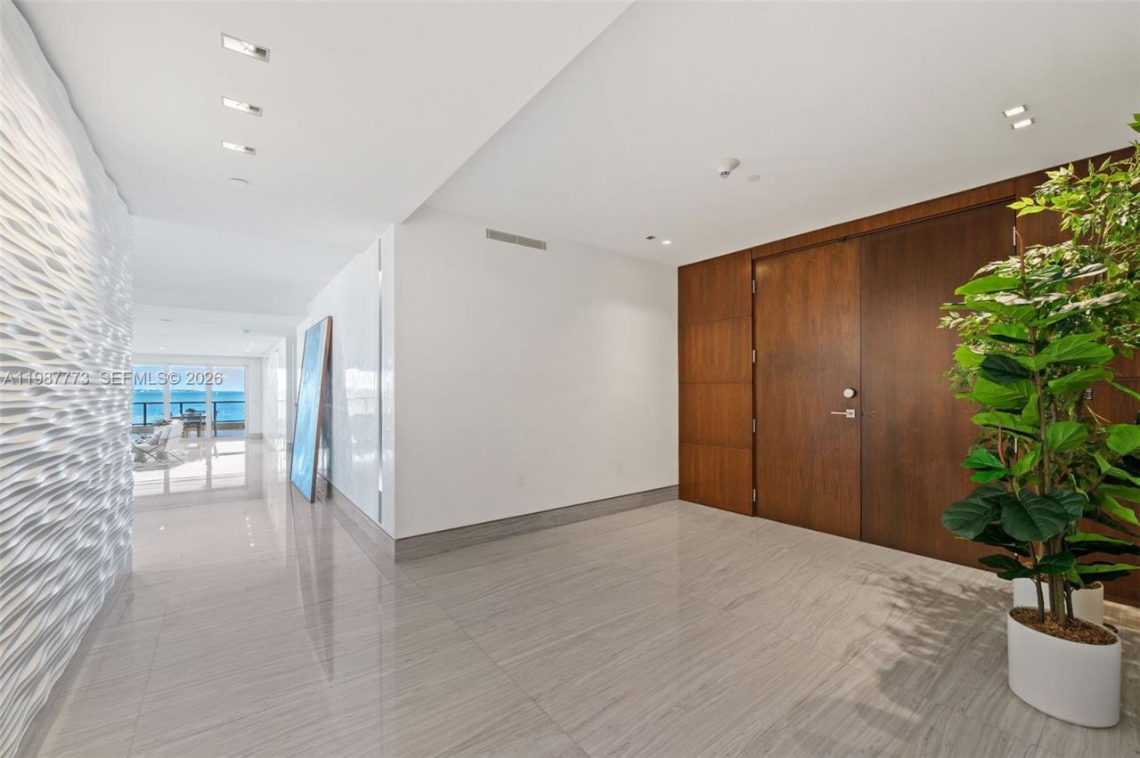 3535 Hiawatha Ave , Unit 502, Miami, FL 33133 Photo