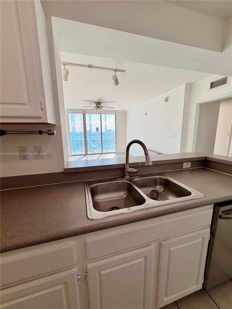 2665 SW 37th Ave , Unit 1213, Miami, FL 33133 Photo