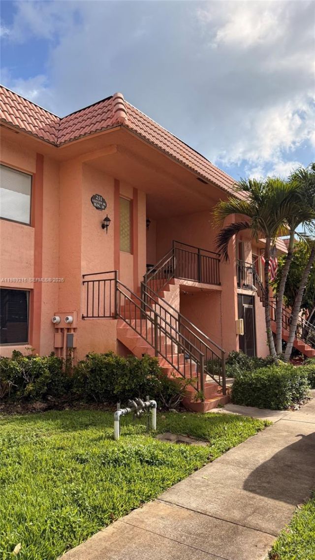 303 Racquet Club Rd , Unit 206, Weston, FL 33326 Photo