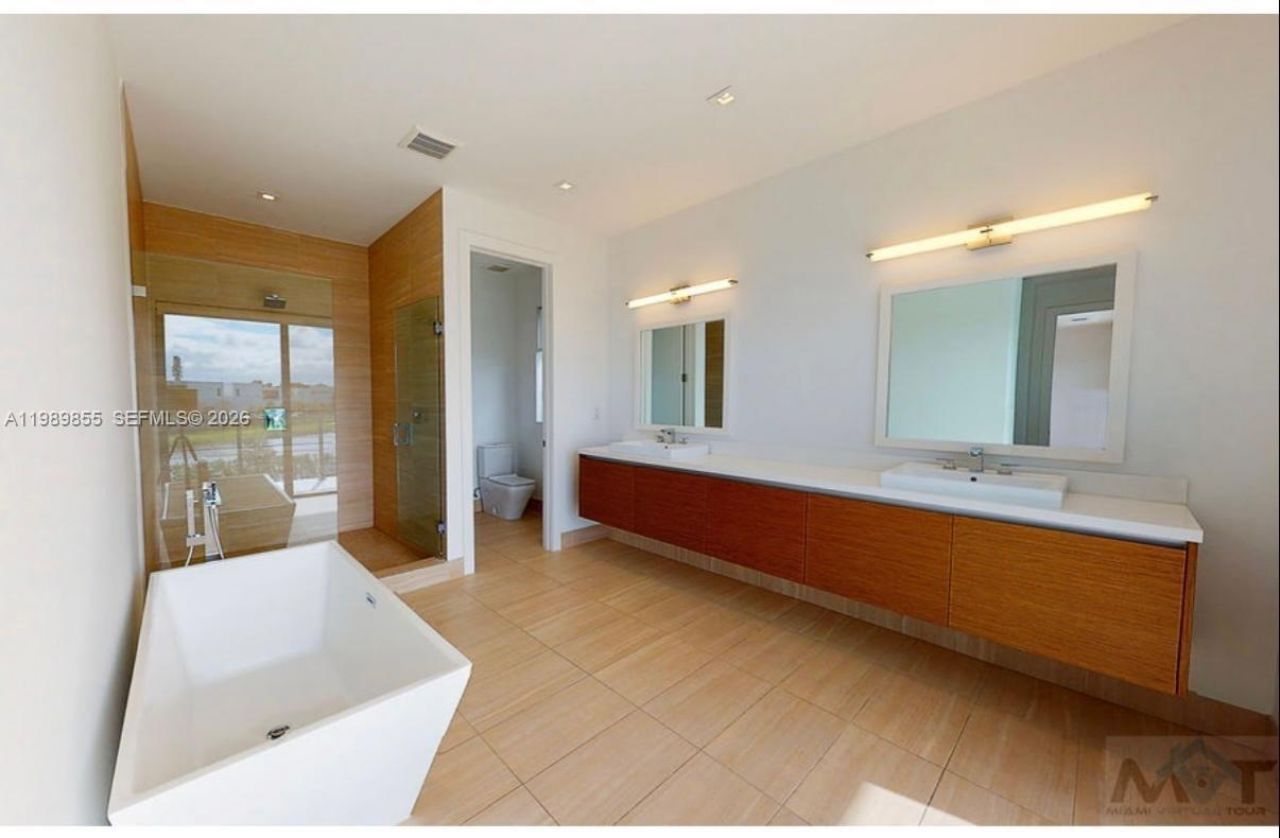 16580 Sunset Way , Unit 16580, Weston, FL 33326 Photo