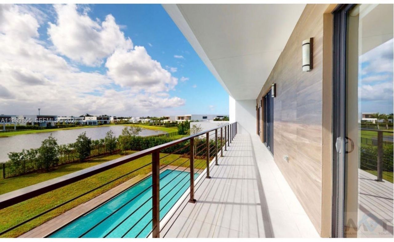 16580 Sunset Way, Unit 16580, Weston, FL 33326 Photo