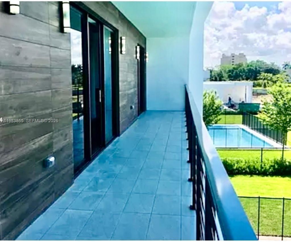 16580 Sunset Way , Unit 16580, Weston, FL 33326 Photo