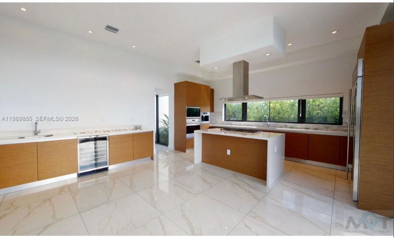 16580 Sunset Way, Unit 16580, Weston, FL 33326 Photo