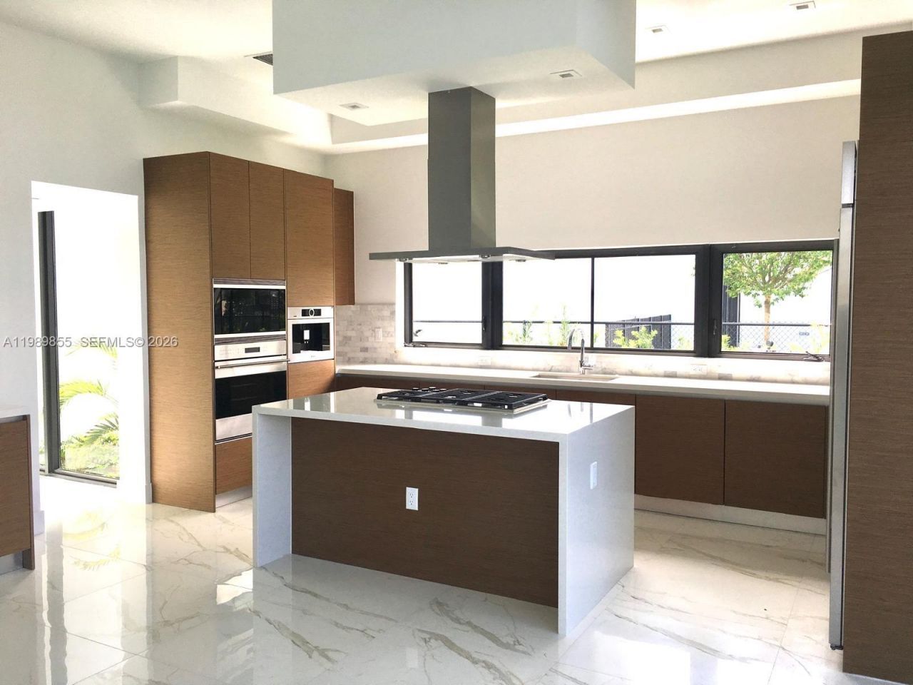 16580 Sunset Way, Unit 16580, Weston, FL 33326 Photo