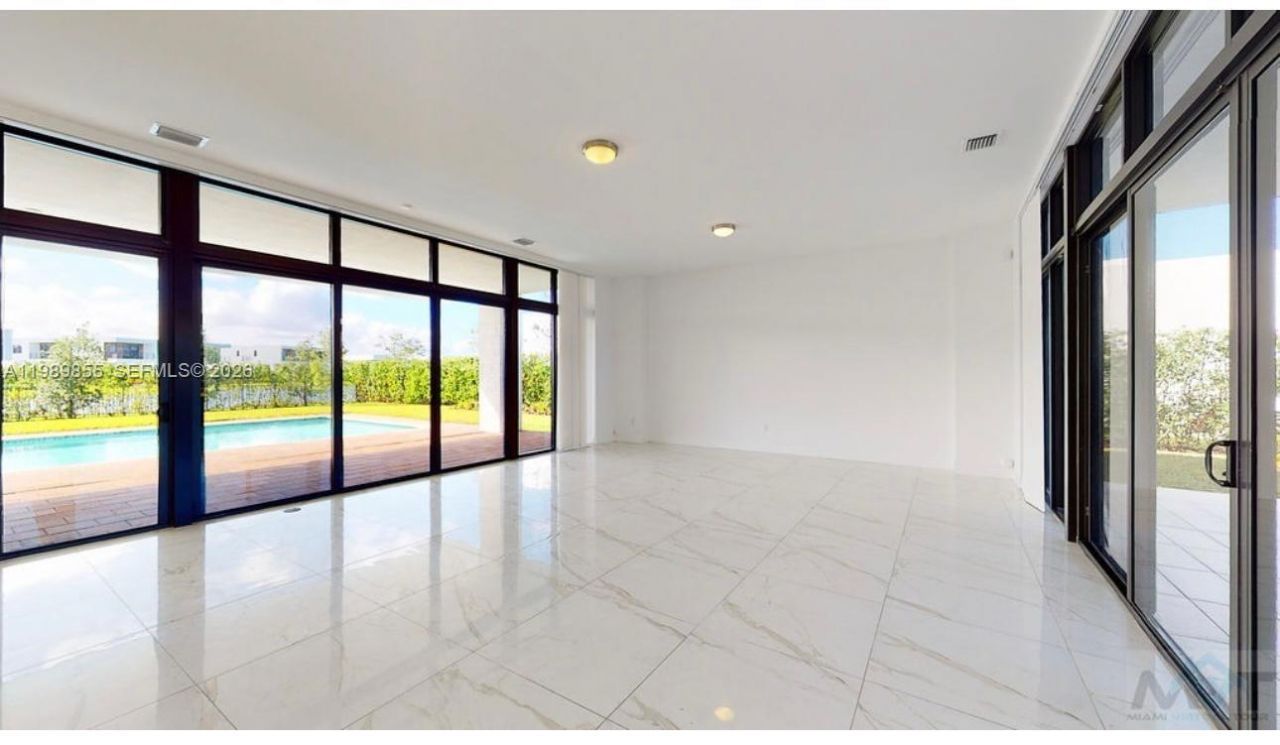 16580 Sunset Way, Unit 16580, Weston, FL 33326 Photo