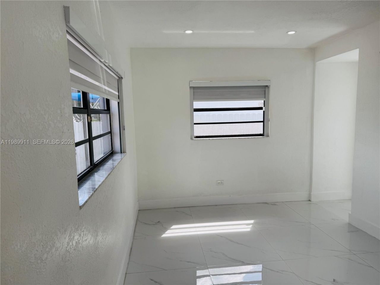 706 W 40th Pl , Unit Efficiency, Hialeah, FL 33012 Photo