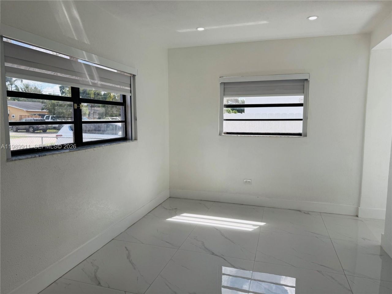 706 W 40th Pl , Unit Efficiency, Hialeah, FL 33012 Photo