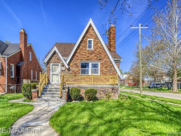 10055 Ward Street, Detroit, MI 48227