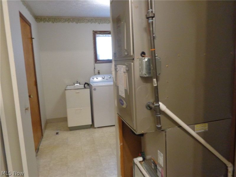 6920 Dogwood Circle, Middleburg Heights, OH 44130 Photo 24