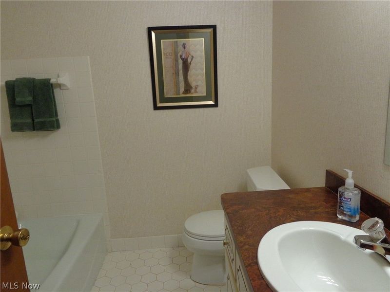 6920 Dogwood Circle, Middleburg Heights, OH 44130 Photo 27