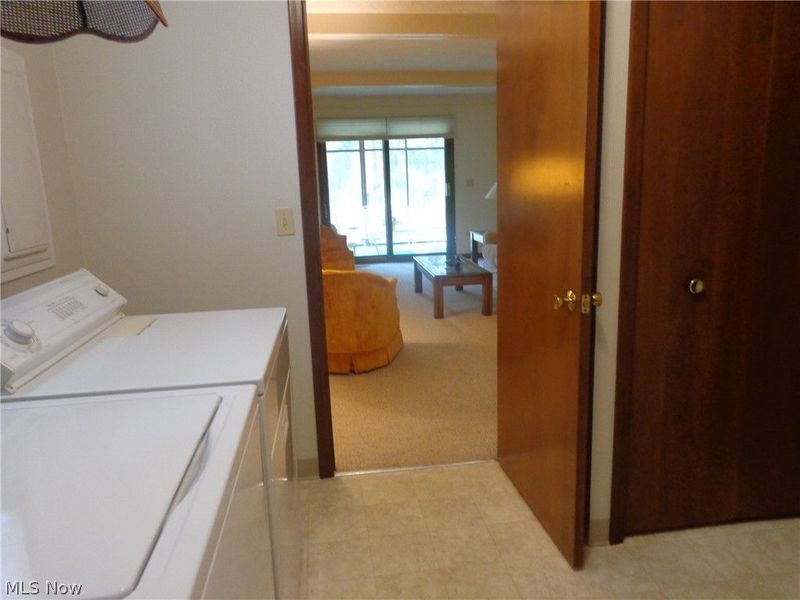 6920 Dogwood Circle, Middleburg Heights, OH 44130 Photo 38