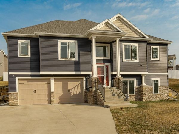 2667 Century Pine Lane NE, Rochester, MN 55906