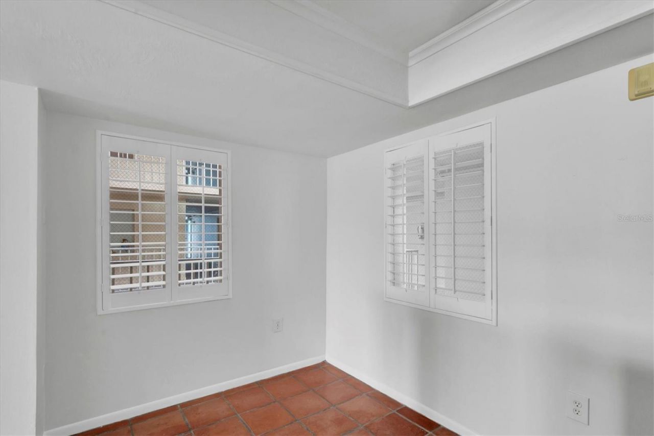 4900 38th Way S, Unit 302, Saint Petersburg, FL 33711 Photo