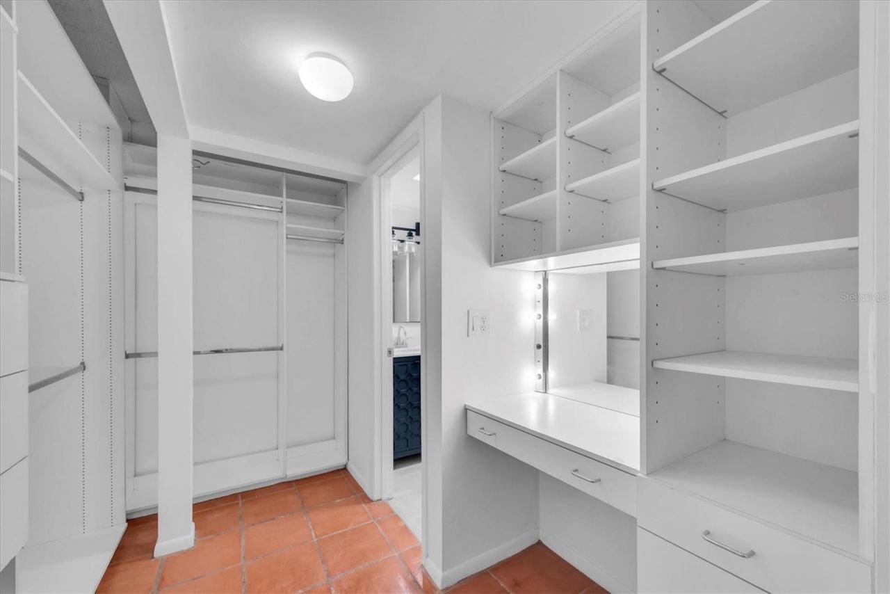 4900 38th Way S, Unit 302, Saint Petersburg, FL 33711 Photo