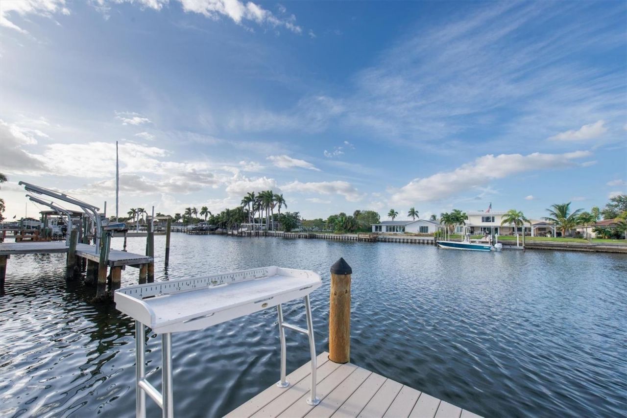 4900 38th Way S, Unit 302, Saint Petersburg, FL 33711 Photo