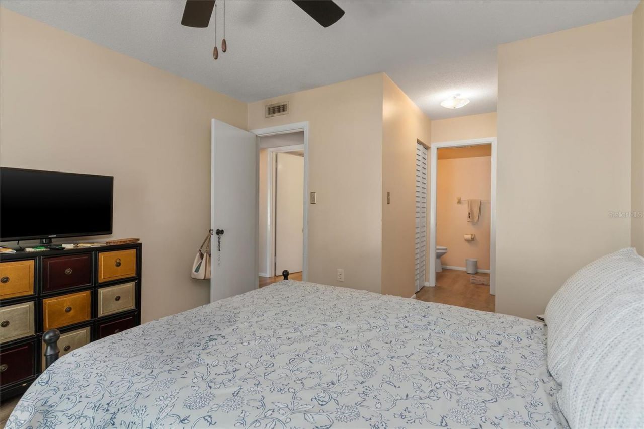 2437 Harbor Boulevard , Unit 204, Port Charlotte, FL 33952 Photo