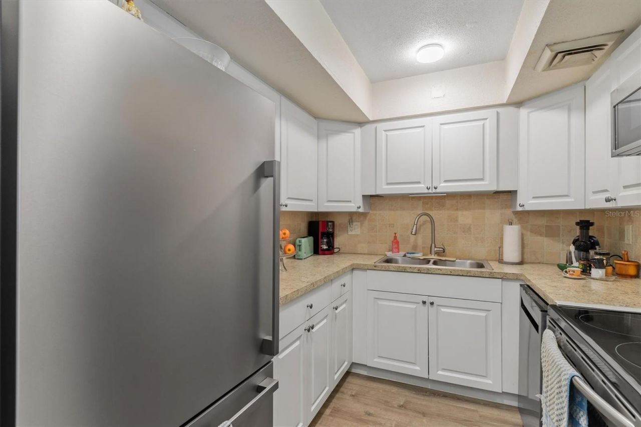 2437 Harbor Boulevard , Unit 204, Port Charlotte, FL 33952 Photo