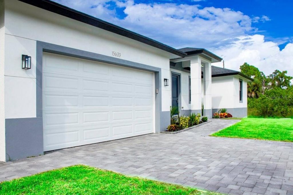 15633 Lakeland Circle , Port Charlotte, FL 33981 Photo