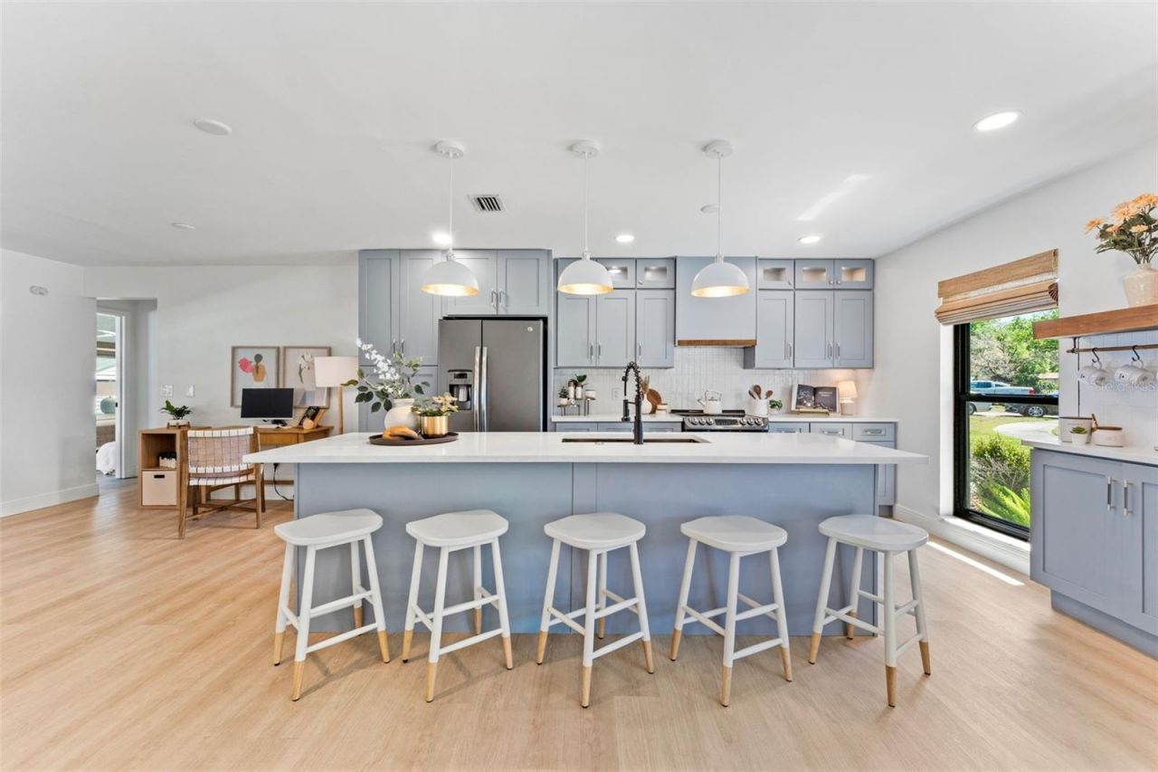 5233 Jennifer Place, Orlando, FL 32807 Photo