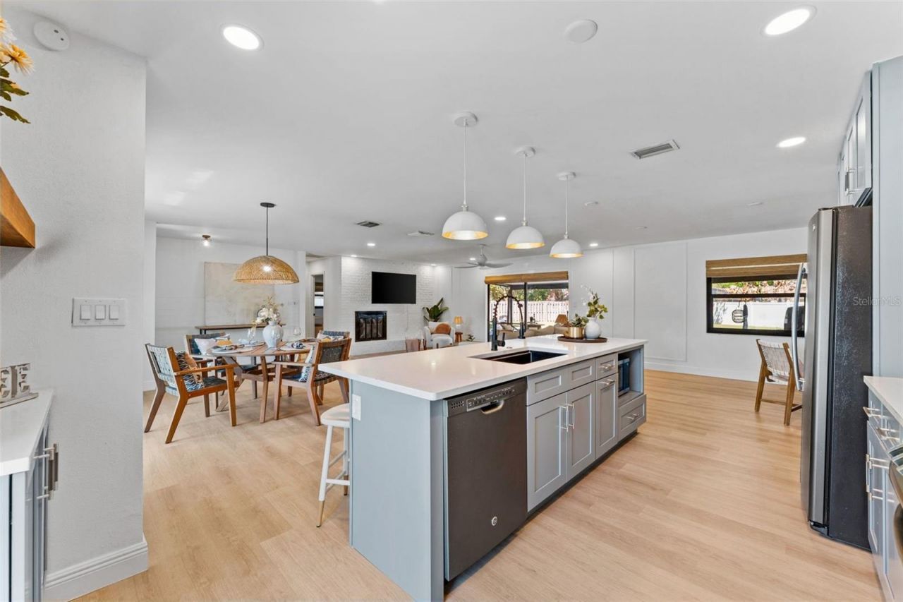 5233 Jennifer Place, Orlando, FL 32807 Photo