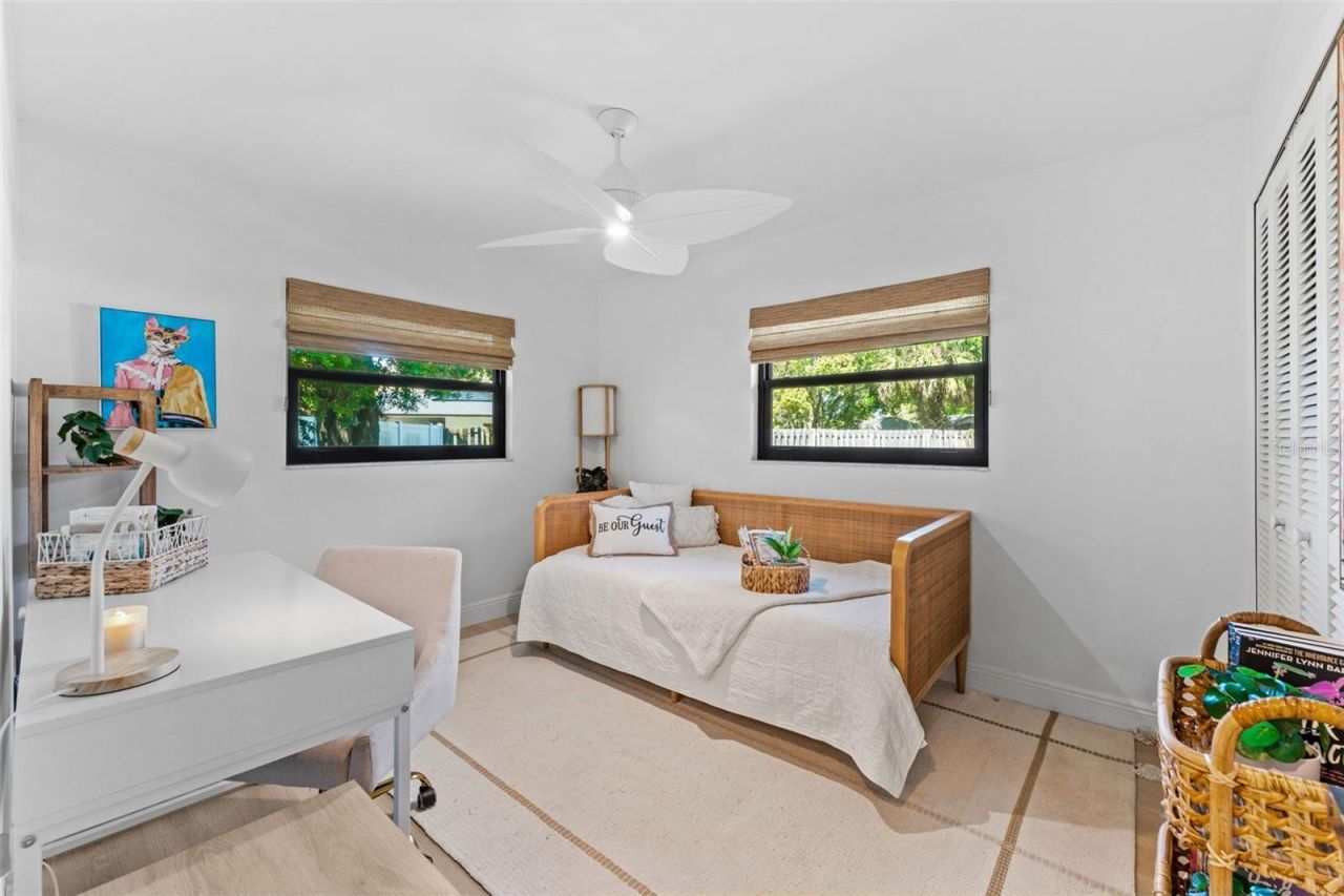 5233 Jennifer Place, Orlando, FL 32807 Photo