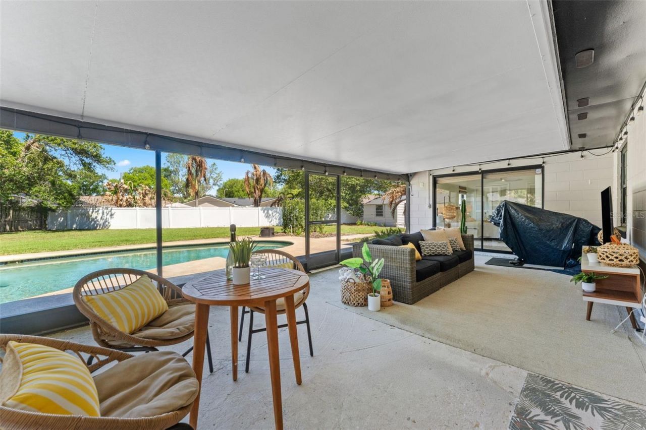 5233 Jennifer Place, Orlando, FL 32807 Photo