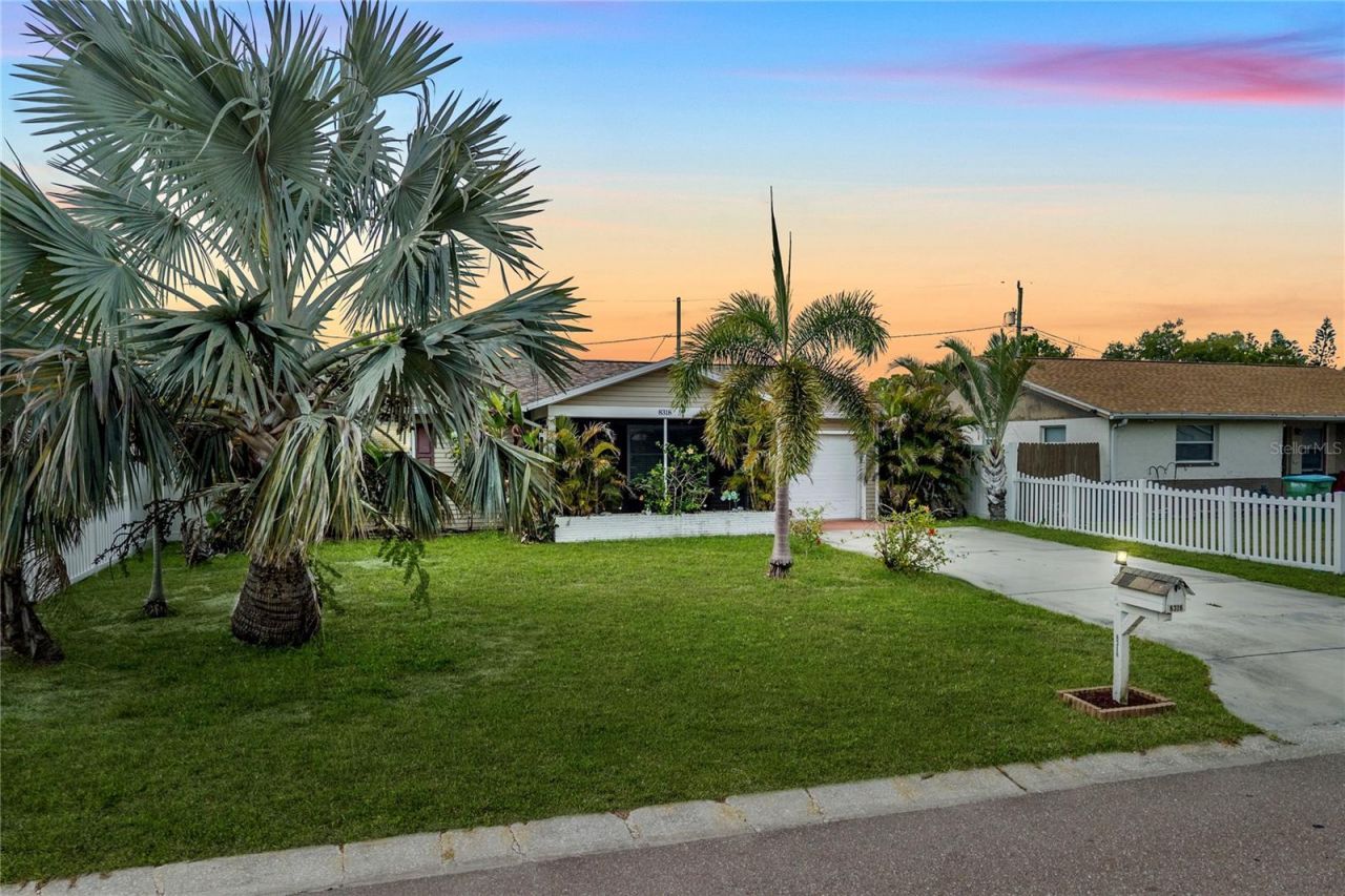 8318 76th Avenue, Seminole, FL 33777 Photo