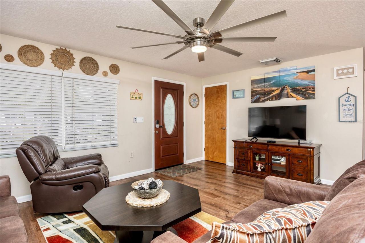 8318 76th Avenue, Seminole, FL 33777 Photo