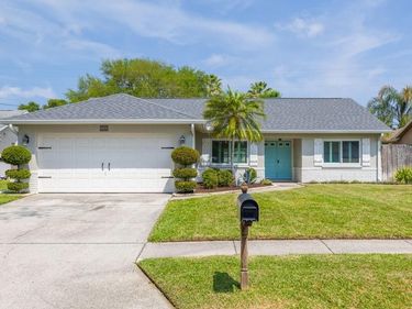 2162 CYPRESS POINT DRIVE N, CLEARWATER, FL 33763