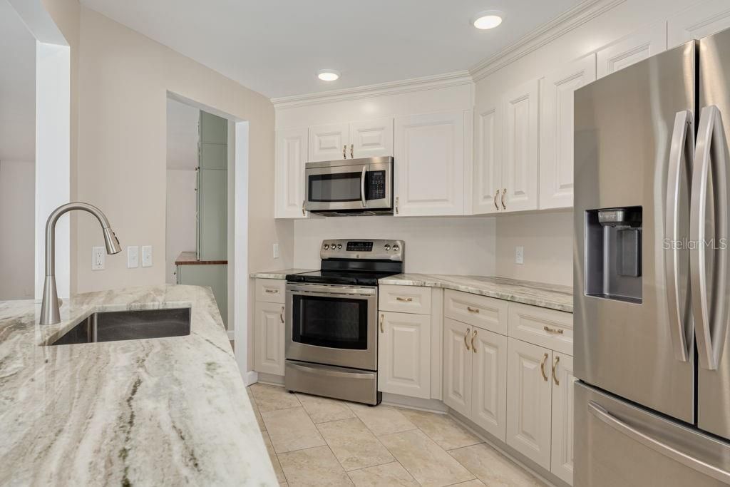 2162 Cypress Point Drive N, Clearwater, FL 33763 Photo