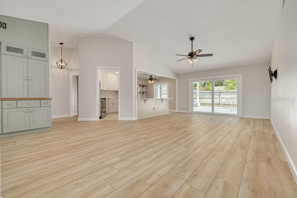 2162 Cypress Point Drive N, Clearwater, FL 33763 Photo