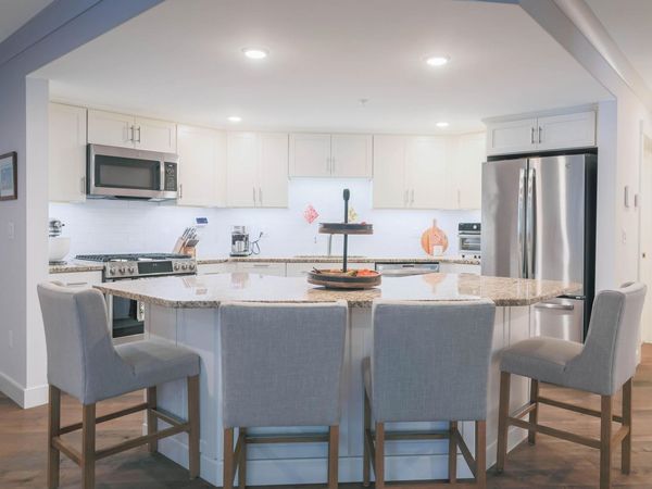 2075 Lafayette Road, Unit A18, Portsmouth, NH 03801