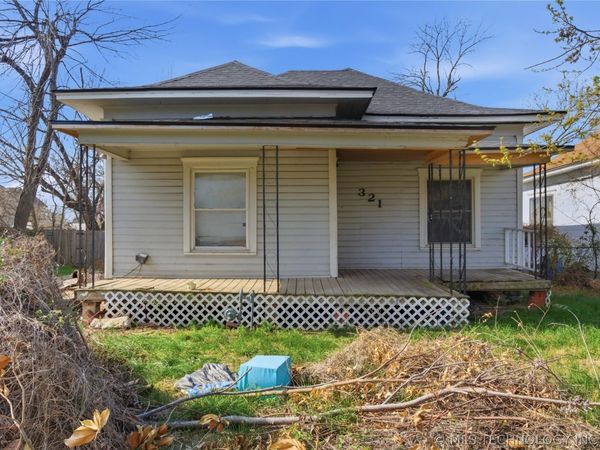 321 E 4th Street , Claremore, OK 74017