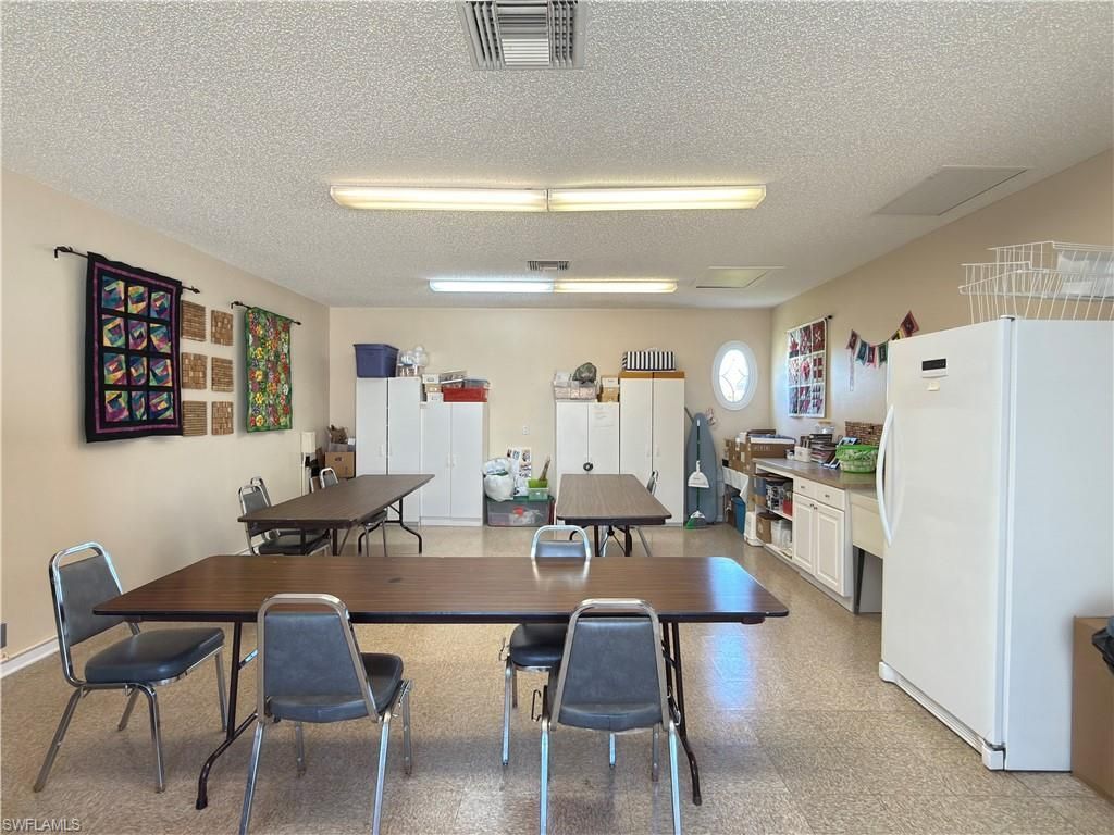 1326 S Brandywine Cir, Unit 4, Fort Myers, FL 33919 Photo