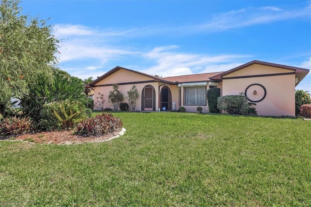 6070 Anchorline Ct, North Fort Myers, FL 33917 Photo