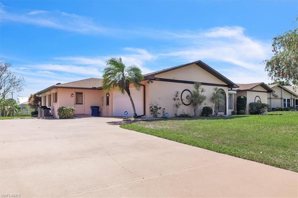 6070 Anchorline Ct, North Fort Myers, FL 33917 Photo
